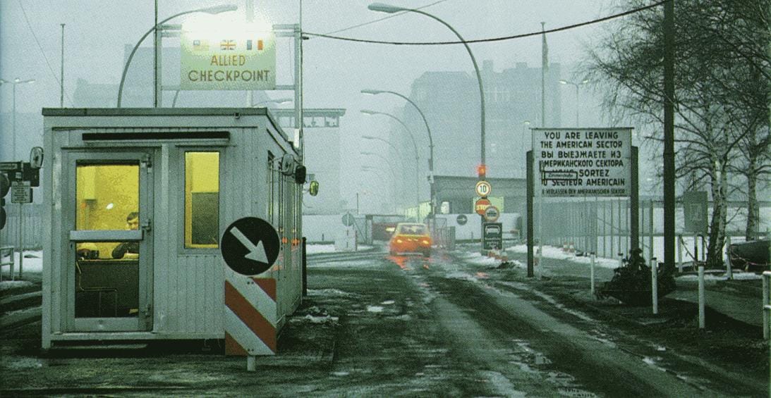 Berlin Wall - Checkpoint Charlie2