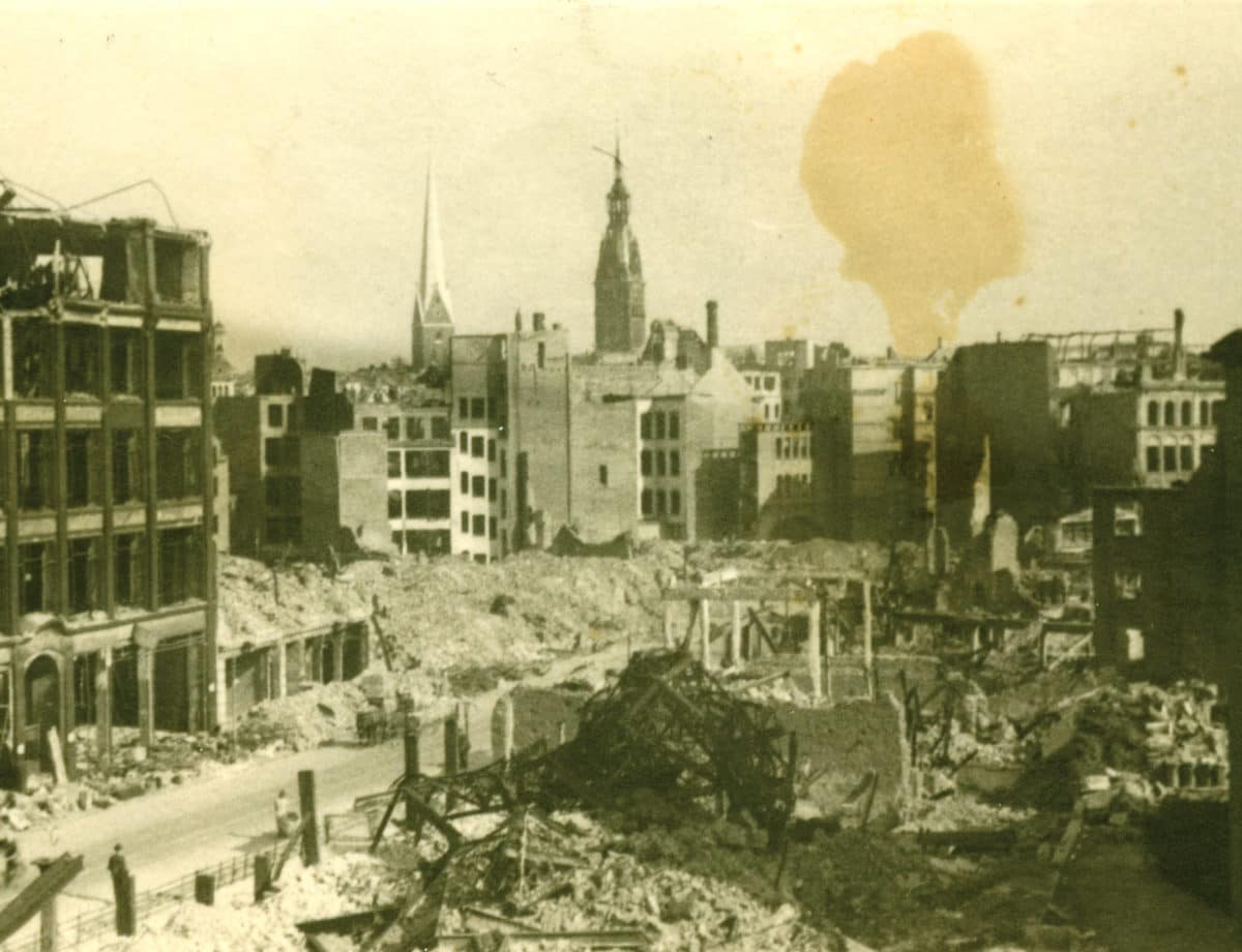 1945_-_Hamburg