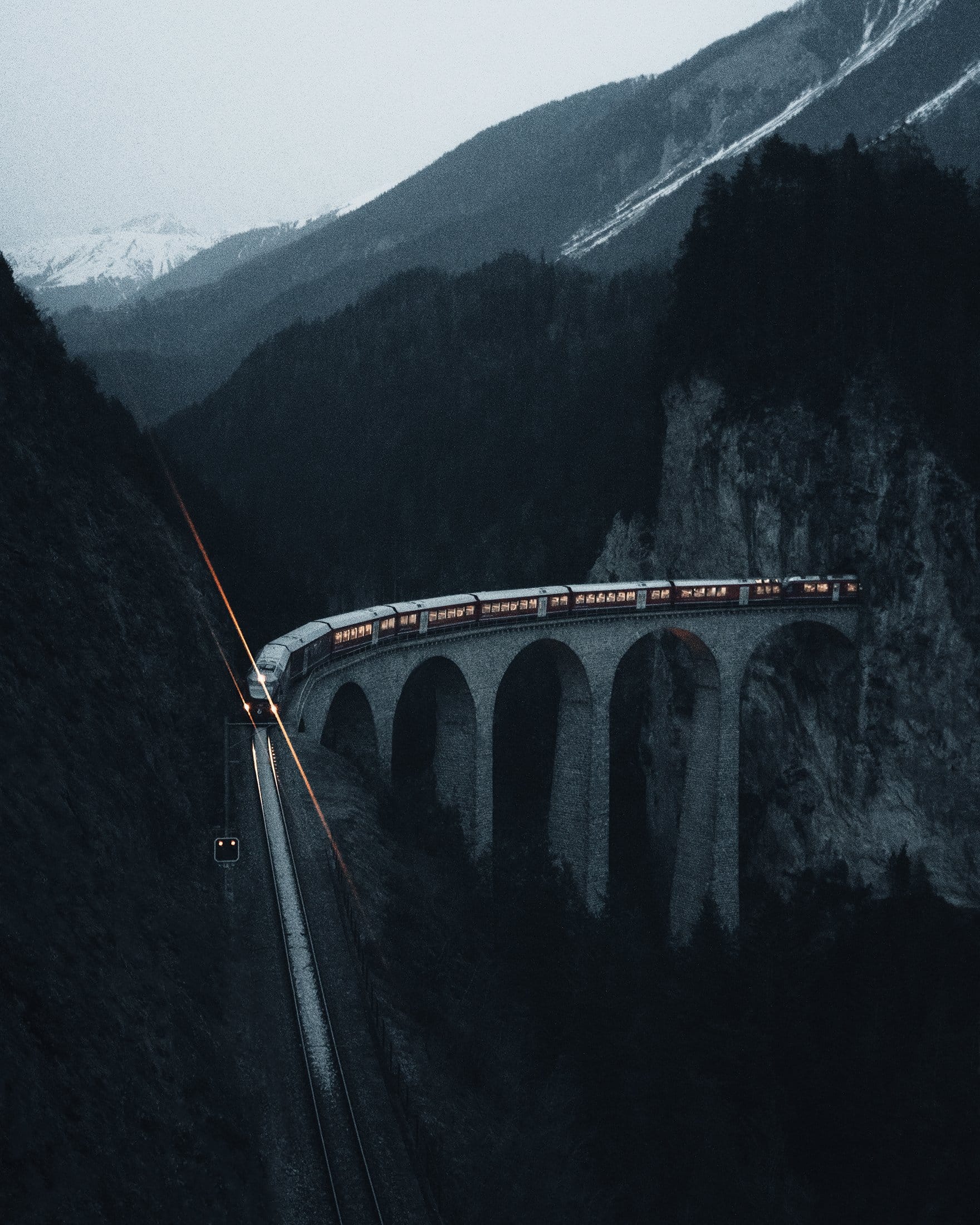 Savad Monk - Swiss train