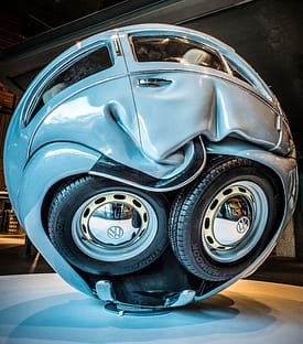 VW car-balls-cars-compressed-into-perfect-spheres-ichwan-noor-15.jpg